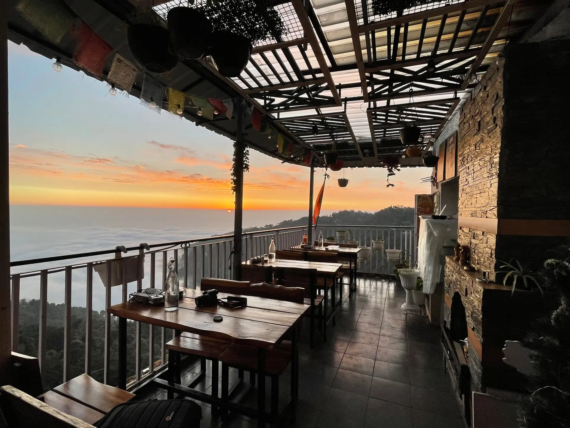 View N Vibe moment 25